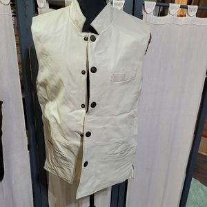 (4197)Metropolis, Mens Vest,Size L, Off White,